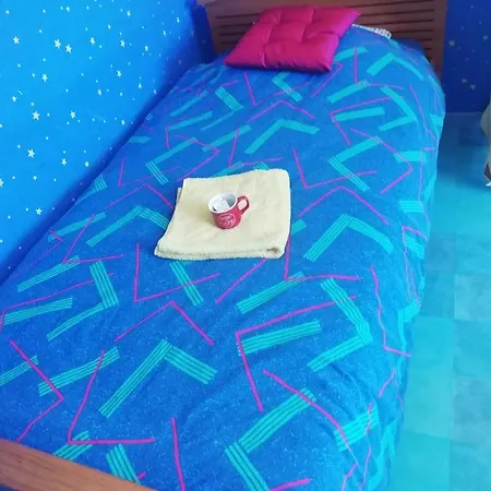 La Maison Bleue Alojamento de Acomodação e Pequeno-almoço *