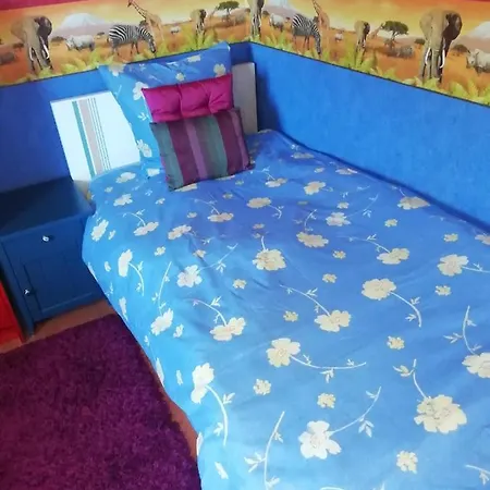 La Maison Bleue Alojamento de Acomodação e Pequeno-almoço *