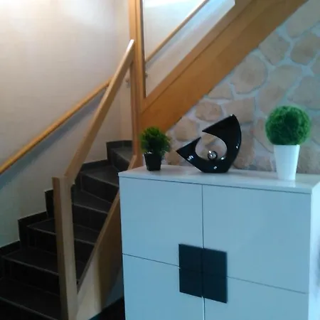 La Maison Bleue Alojamento de Acomodação e Pequeno-almoço Sundhoffen