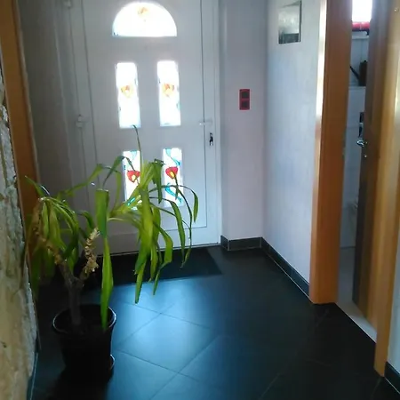 La Maison Bleue Alojamento de Acomodação e Pequeno-almoço *
